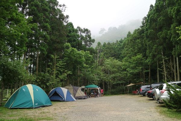青杉嶴露營區