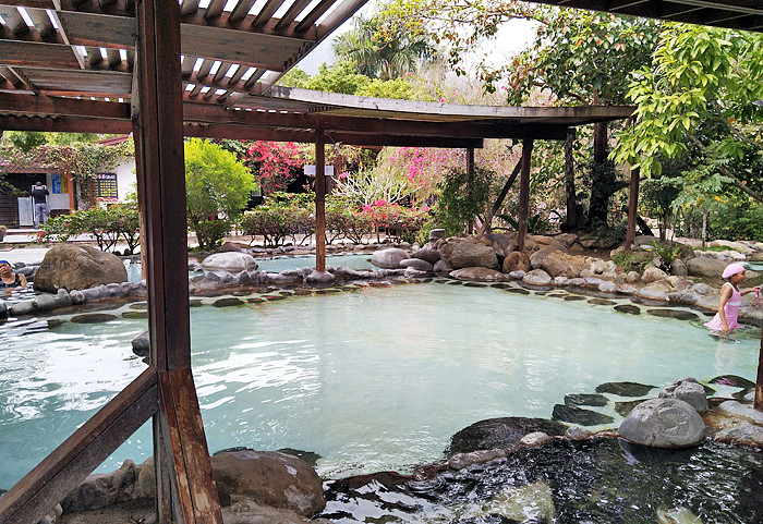 附近景點 大湖草莓文化館 Abic愛貝客親子遊